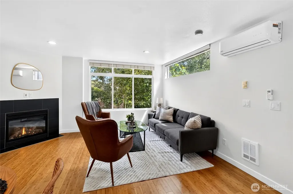 2122 NE 89th Street Seattle WA 98115