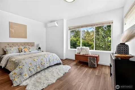 2122 NE 89th Street Seattle WA 98115
