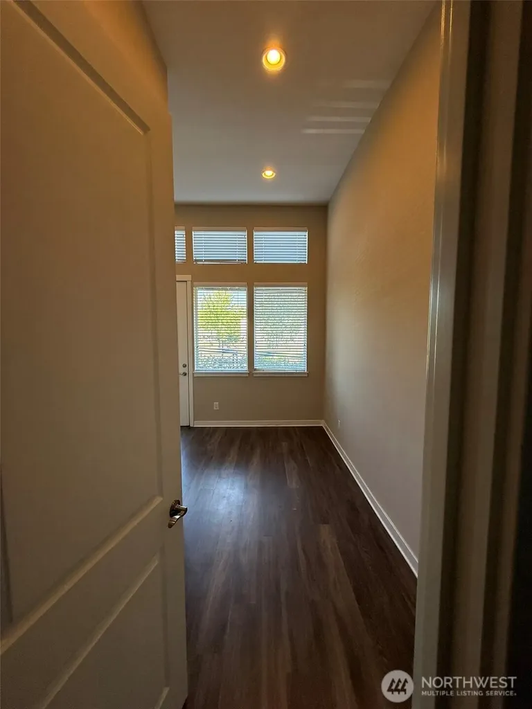 14614 35th Avenue NE Lake Forest Park WA 98155