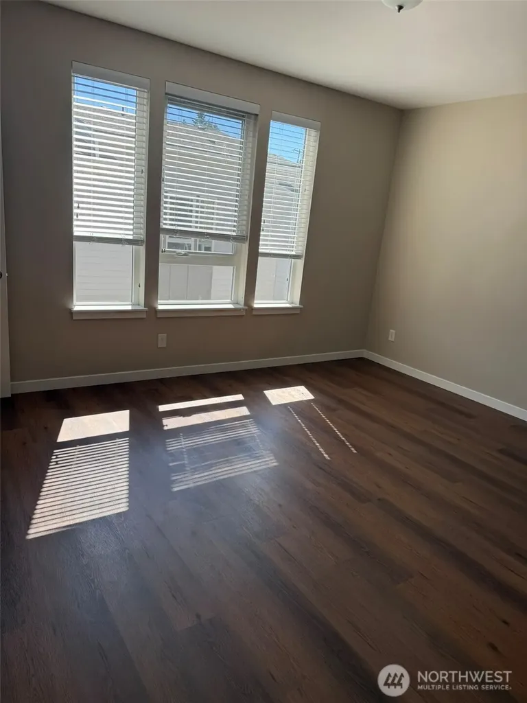 14614 35th Avenue NE Lake Forest Park WA 98155