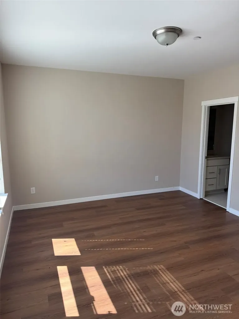 14614 35th Avenue NE Lake Forest Park WA 98155