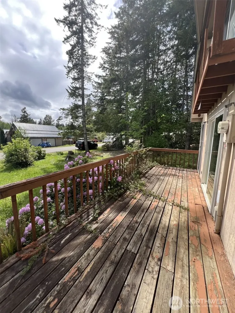 130 N Fairway Drive W Hoodsport WA 98548