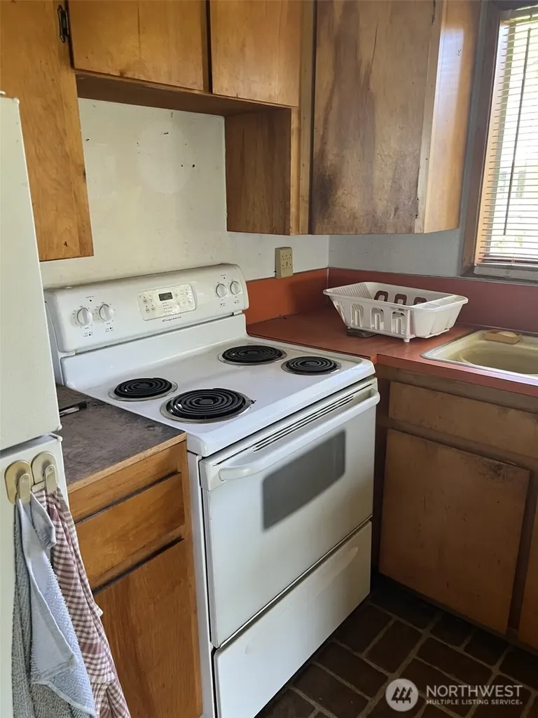 130 N Fairway Drive W Hoodsport WA 98548