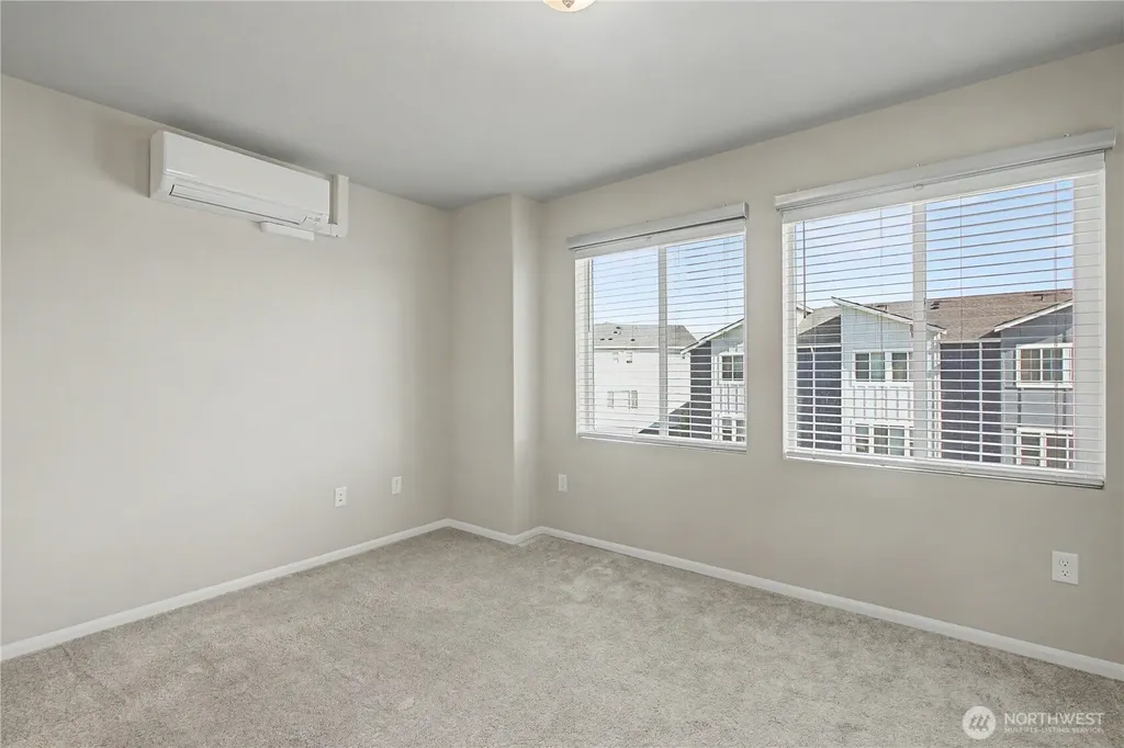 17527 110th Avenue E Puyallup WA 98374