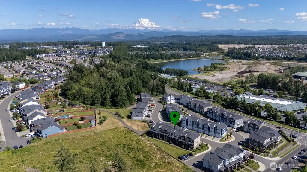 17527 110th Avenue E Puyallup WA 98374