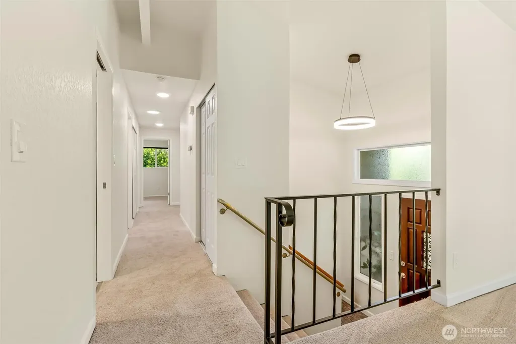 8830 Shell Place Edmonds WA 98026