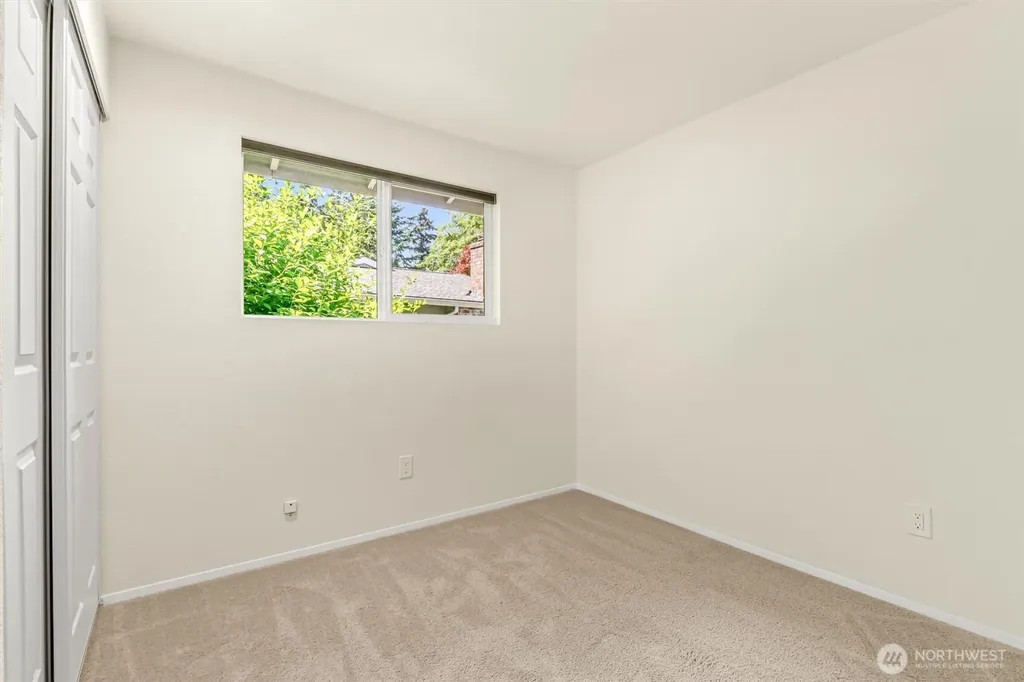 8830 Shell Place Edmonds WA 98026