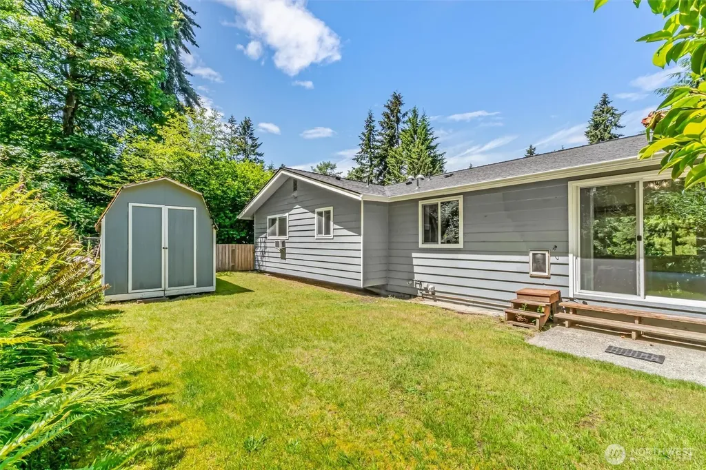 8830 Shell Place Edmonds WA 98026