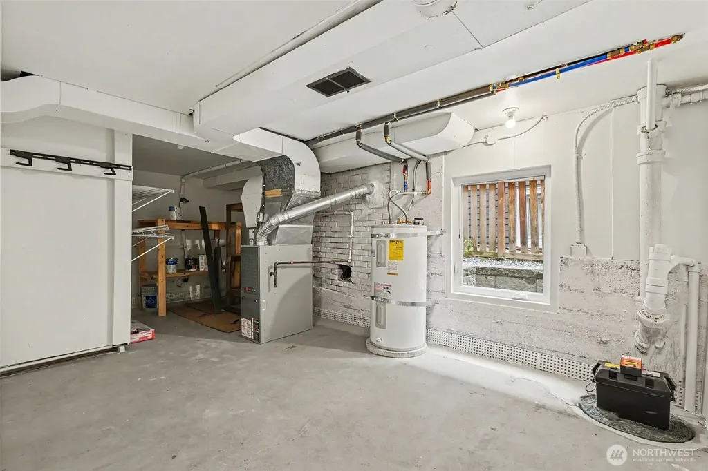1111 N 76th Street Seattle WA 98103