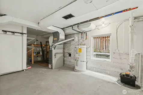 1111 N 76th Street Seattle WA 98103