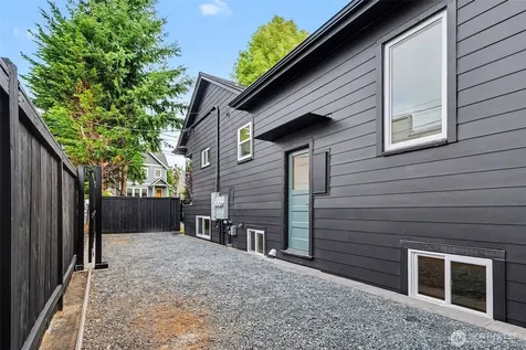 1111 N 76th Street Seattle WA 98103