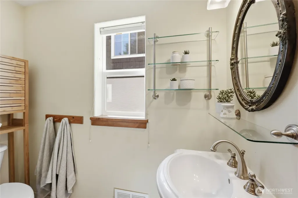 2307 Madrona Street Port Townsend WA 98368