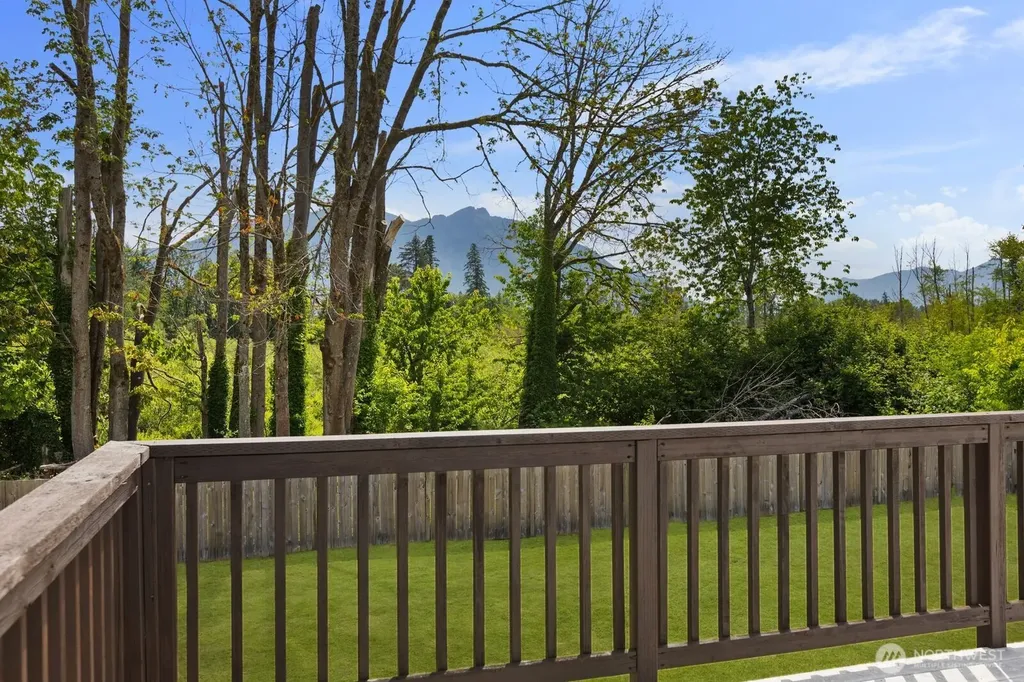 38505 SE 86th Place Snoqualmie WA 98065