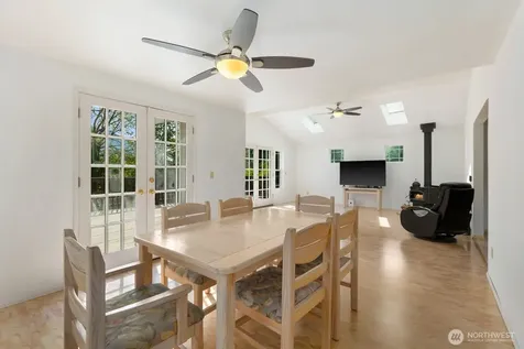 38505 SE 86th Place Snoqualmie WA 98065