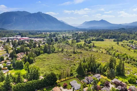 38505 SE 86th Place Snoqualmie WA 98065