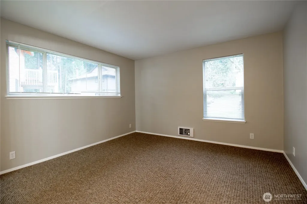 14015 61st Place W Edmonds WA 98206