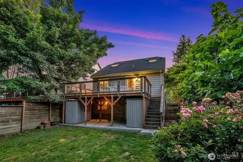 4836 38th Avenue NE Seattle WA 98105