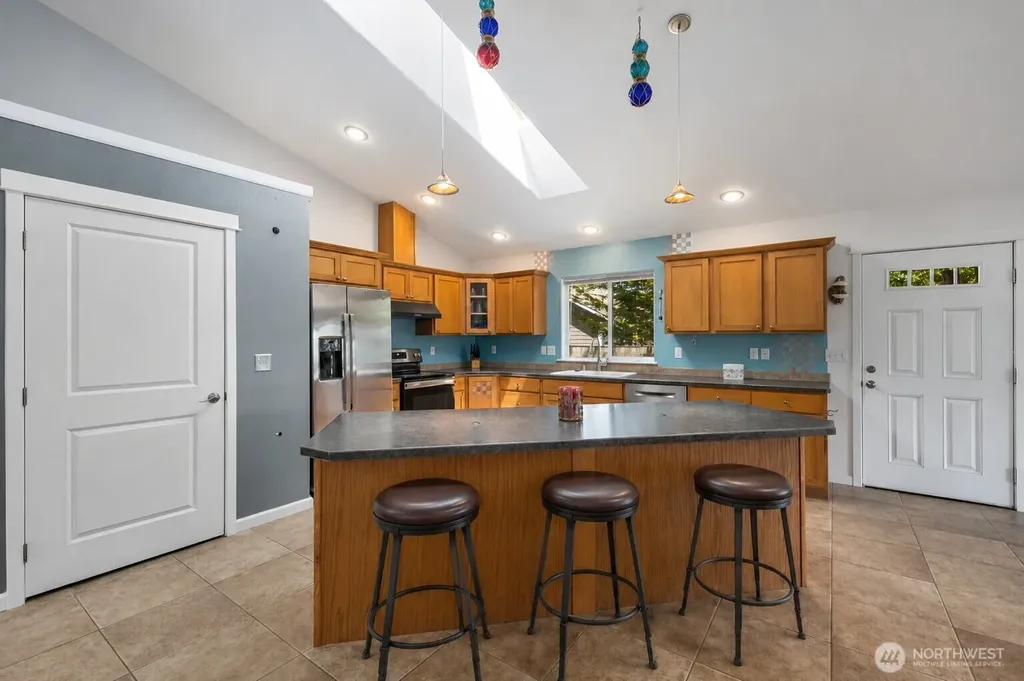 161 N Razor Clam Drive SW Ocean Shores WA 98569