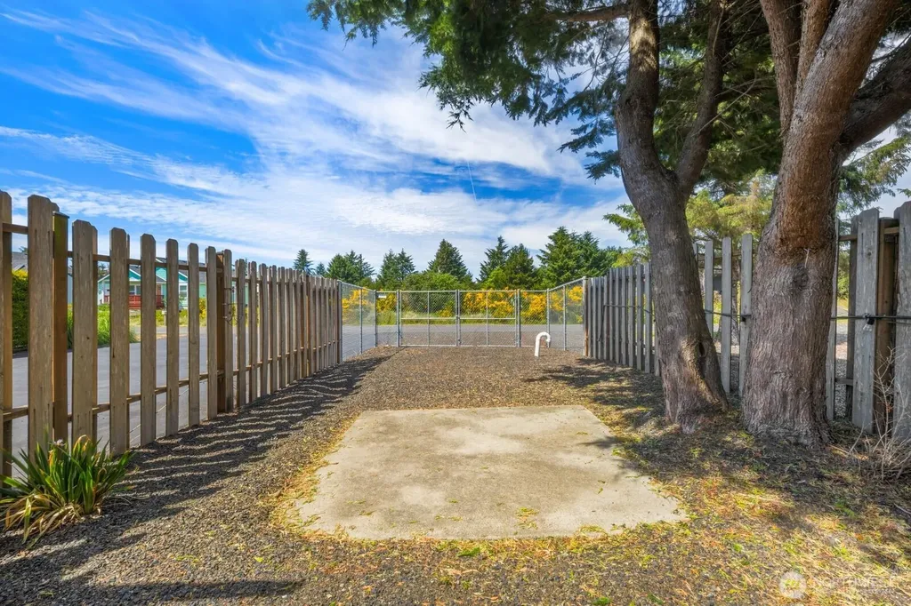 161 N Razor Clam Drive SW Ocean Shores WA 98569