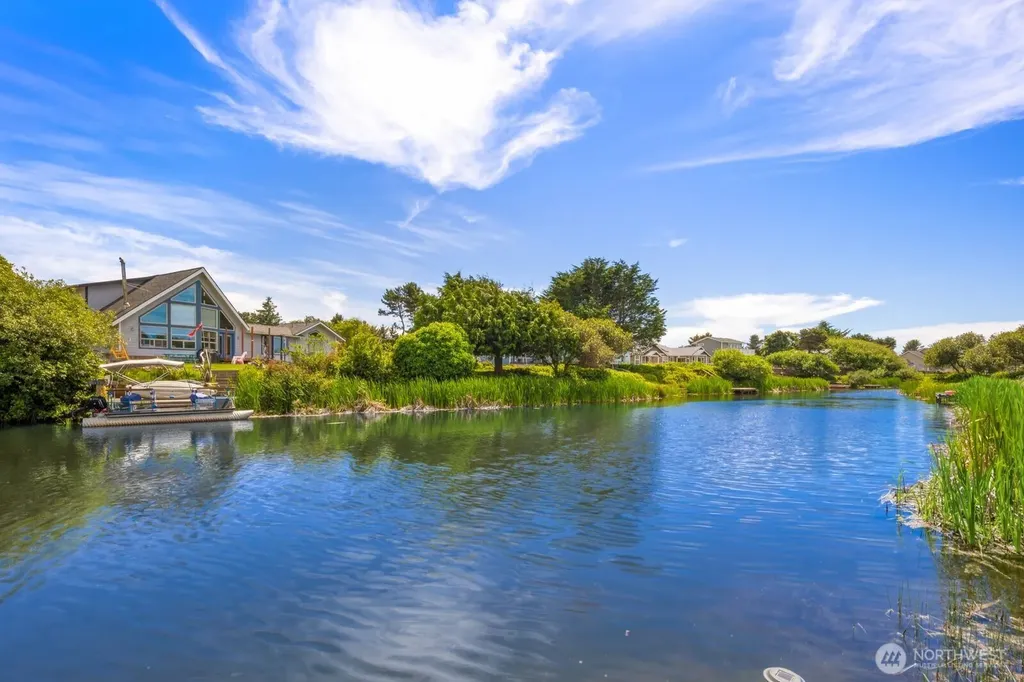161 N Razor Clam Drive SW Ocean Shores WA 98569