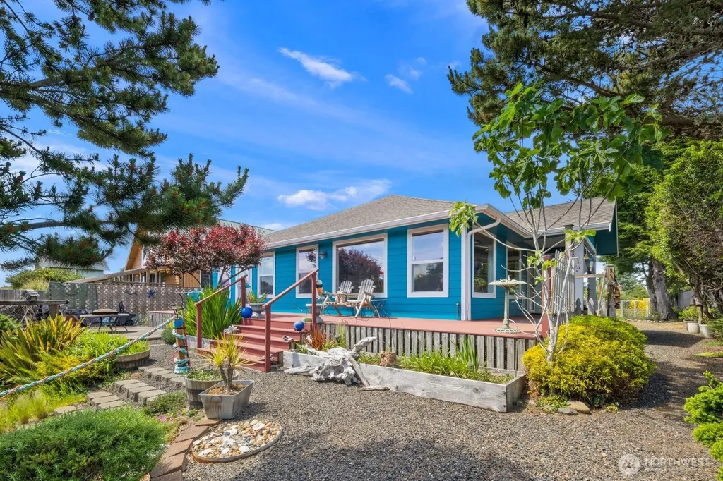 161 N Razor Clam Drive SW Ocean Shores WA 98569