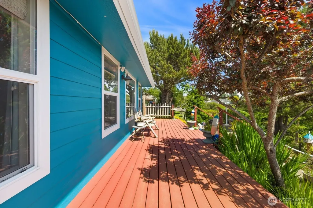 161 N Razor Clam Drive SW Ocean Shores WA 98569