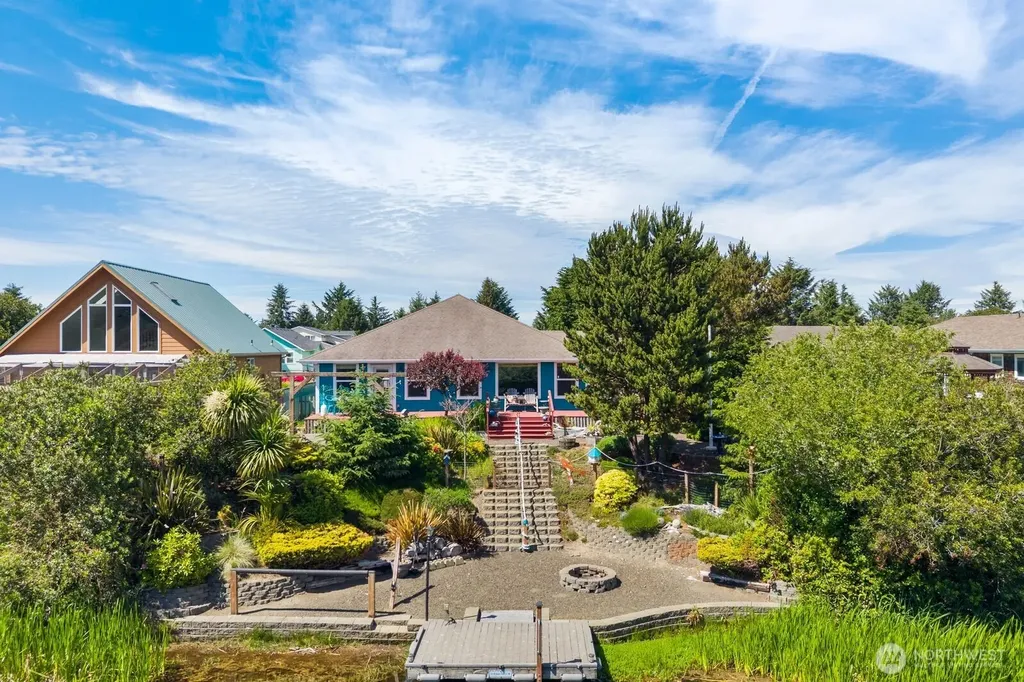 161 N Razor Clam Drive SW Ocean Shores WA 98569