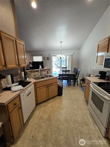 15407 8th Avenue Court E Tacoma WA 98445