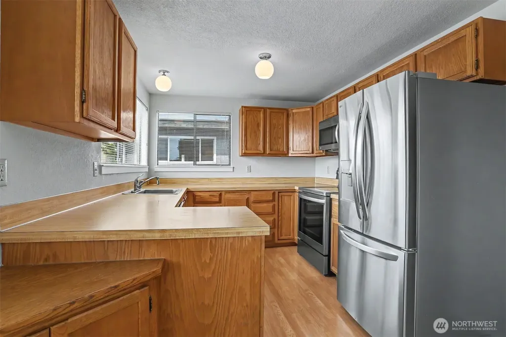 7518 24th Avenue NW Seattle WA 98117