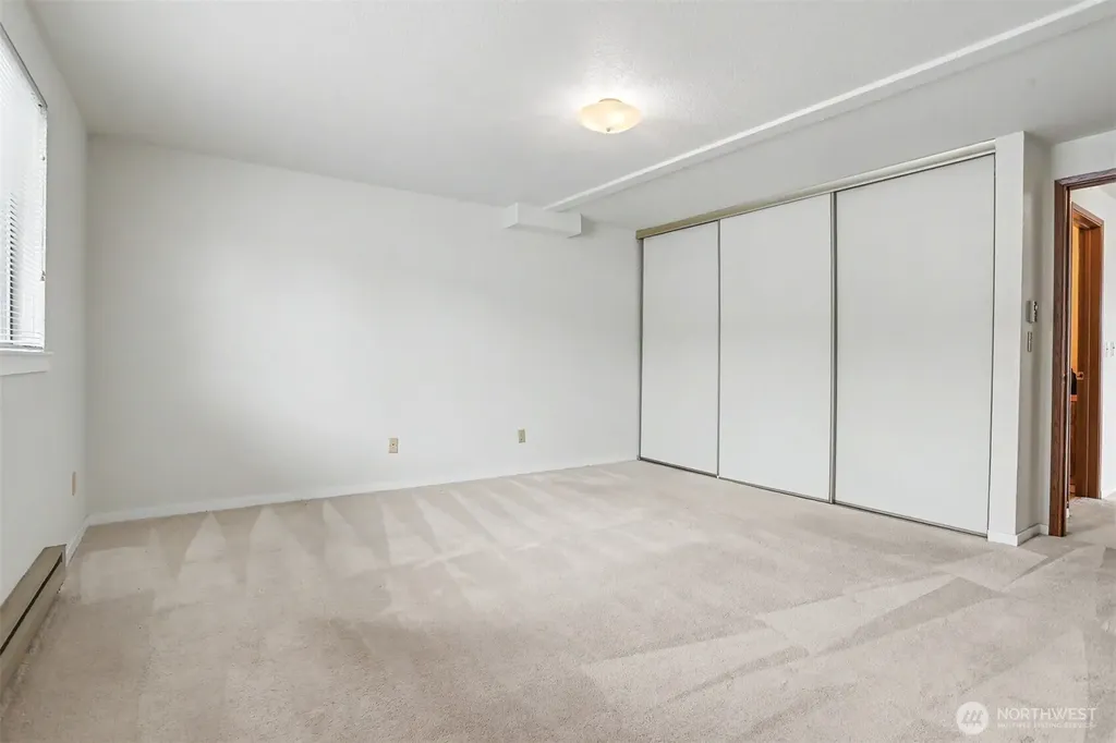 7518 24th Avenue NW Seattle WA 98117