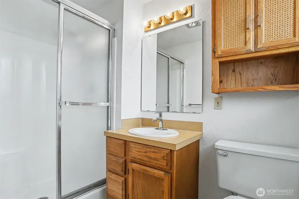 7518 24th Avenue NW Seattle WA 98117
