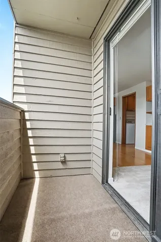 7518 24th Avenue NW Seattle WA 98117