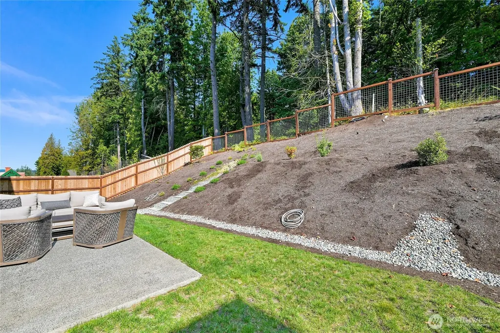 1142 Brookstone Drive Bellingham WA 98229