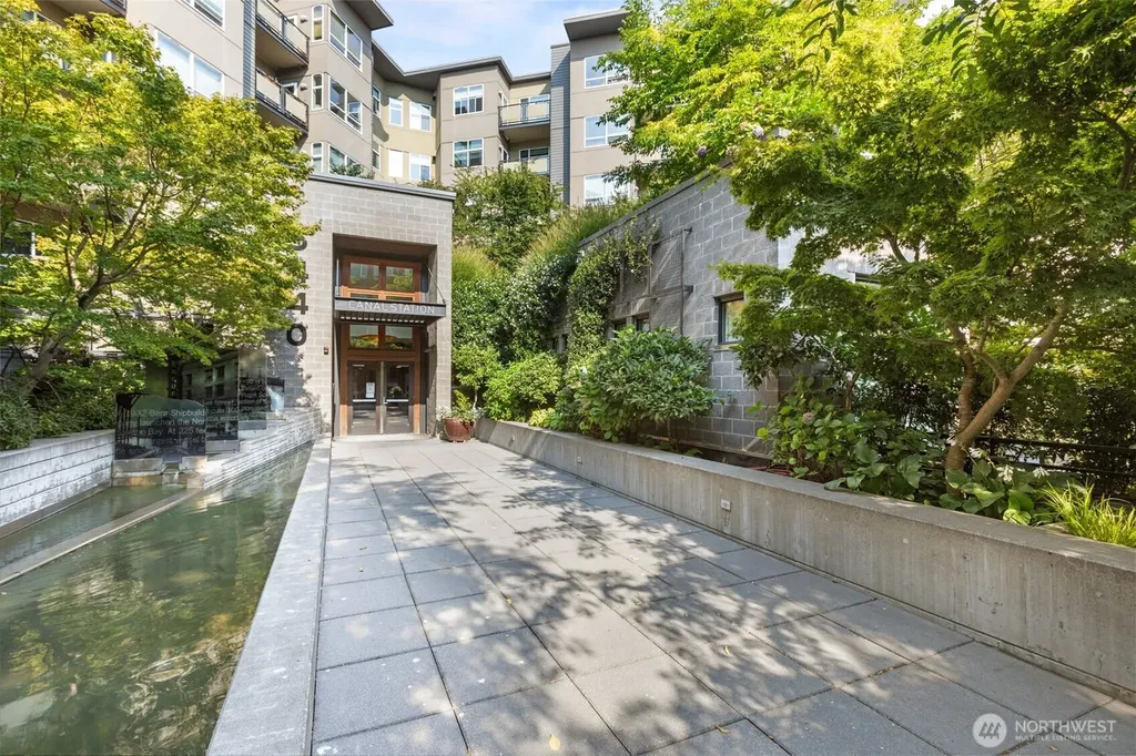 5440 Leary Avenue NW Seattle WA 98107