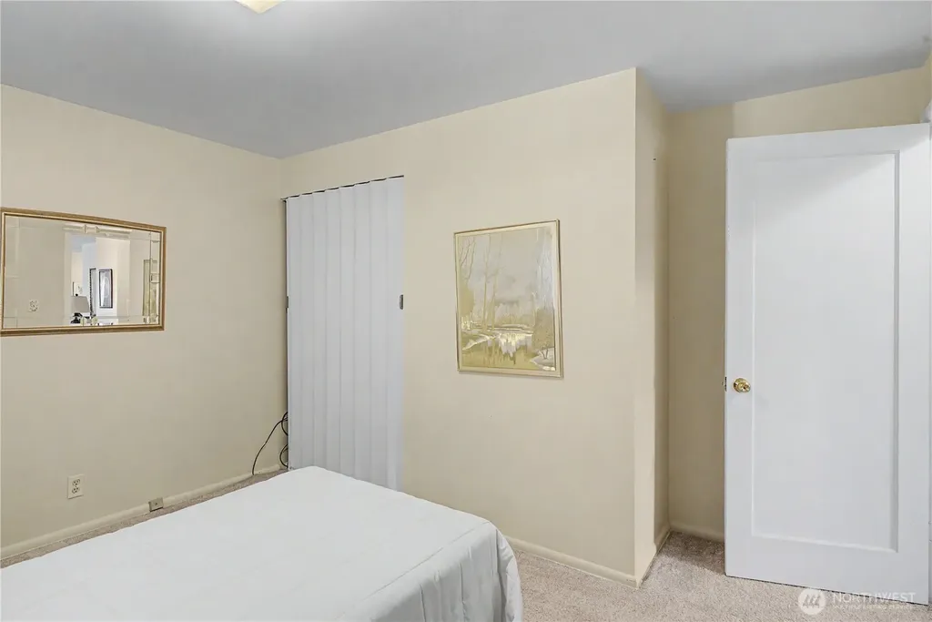 709 S Hawthorne Drive Moses Lake WA 98837