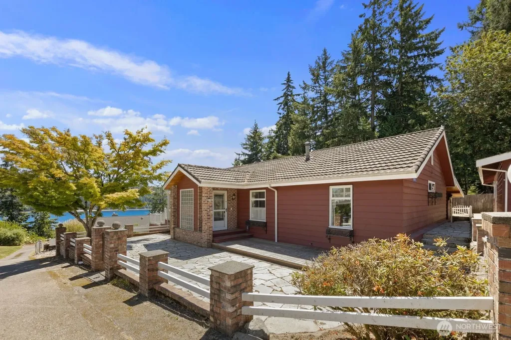 6899 Navajo Trail NE Bremerton WA 98311