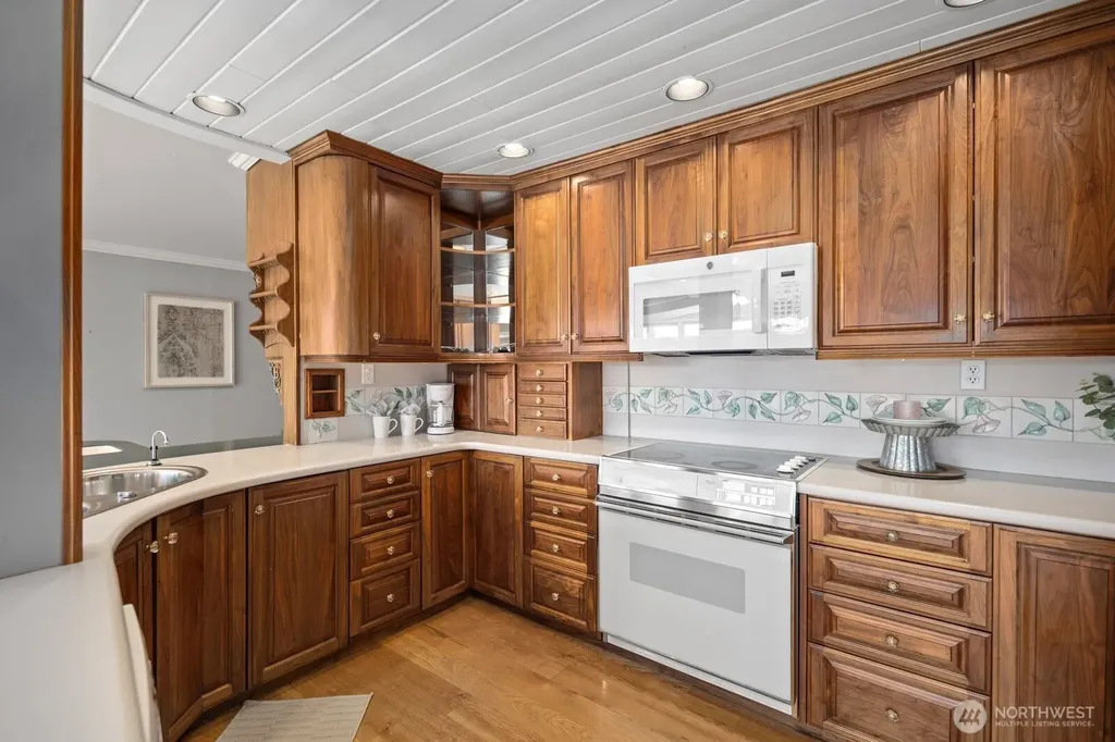 6899 Navajo Trail NE Bremerton WA 98311