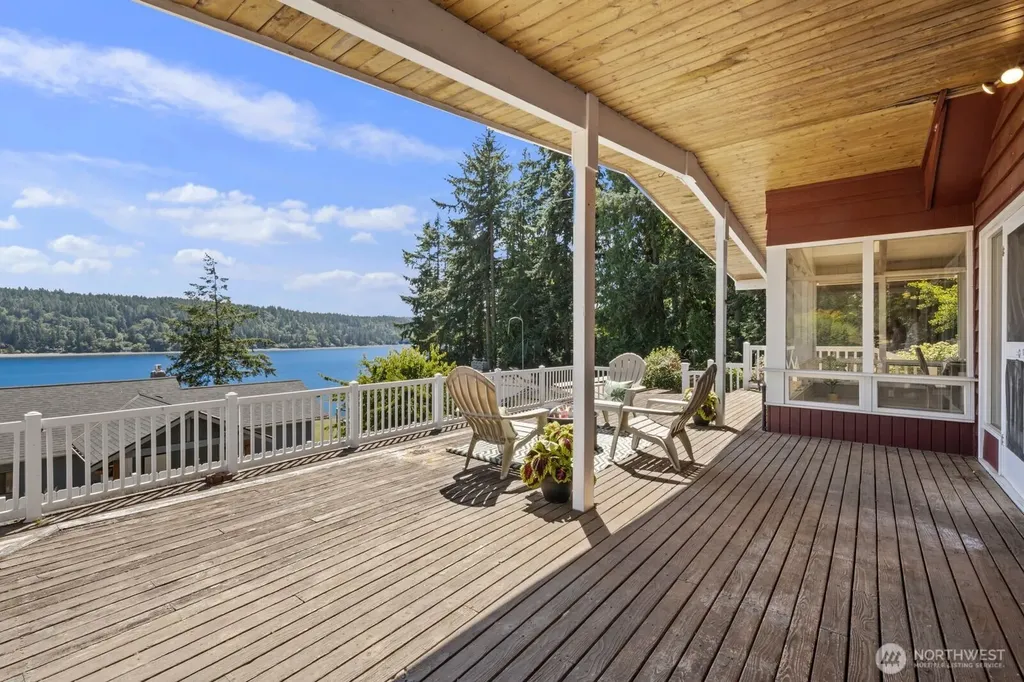 6899 Navajo Trail NE Bremerton WA 98311