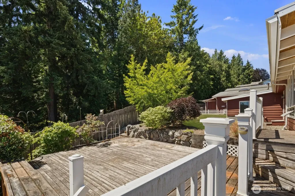 6899 Navajo Trail NE Bremerton WA 98311