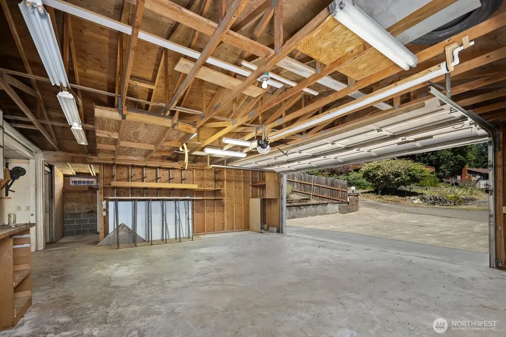 6899 Navajo Trail NE Bremerton WA 98311
