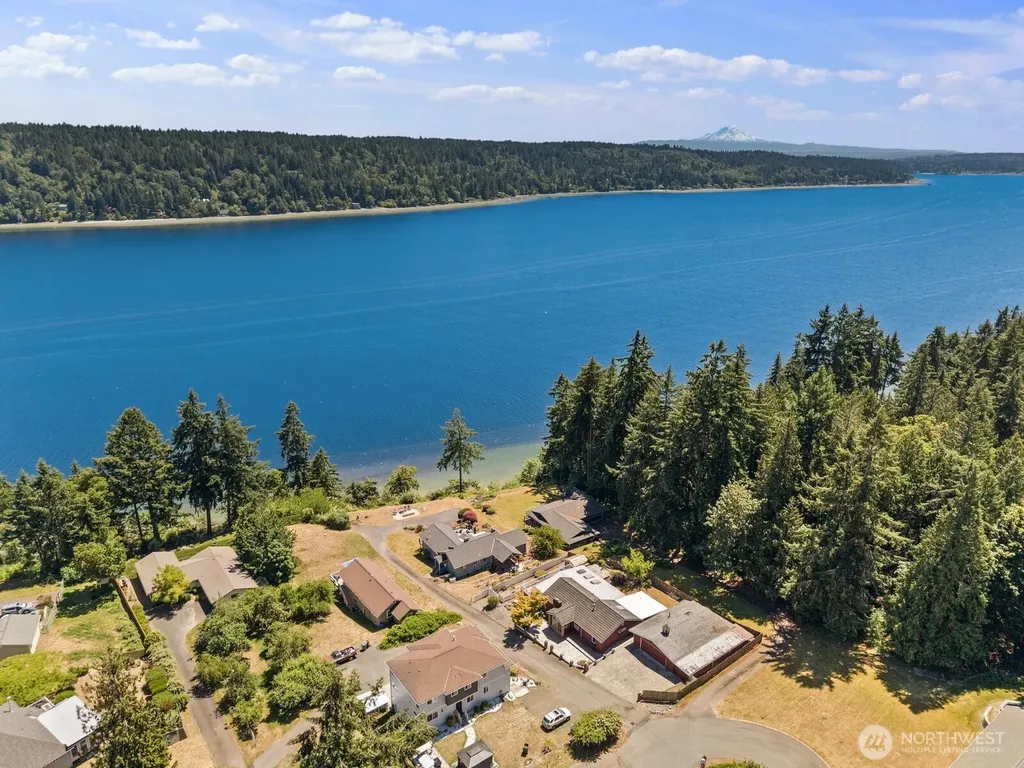 6899 Navajo Trail NE Bremerton WA 98311