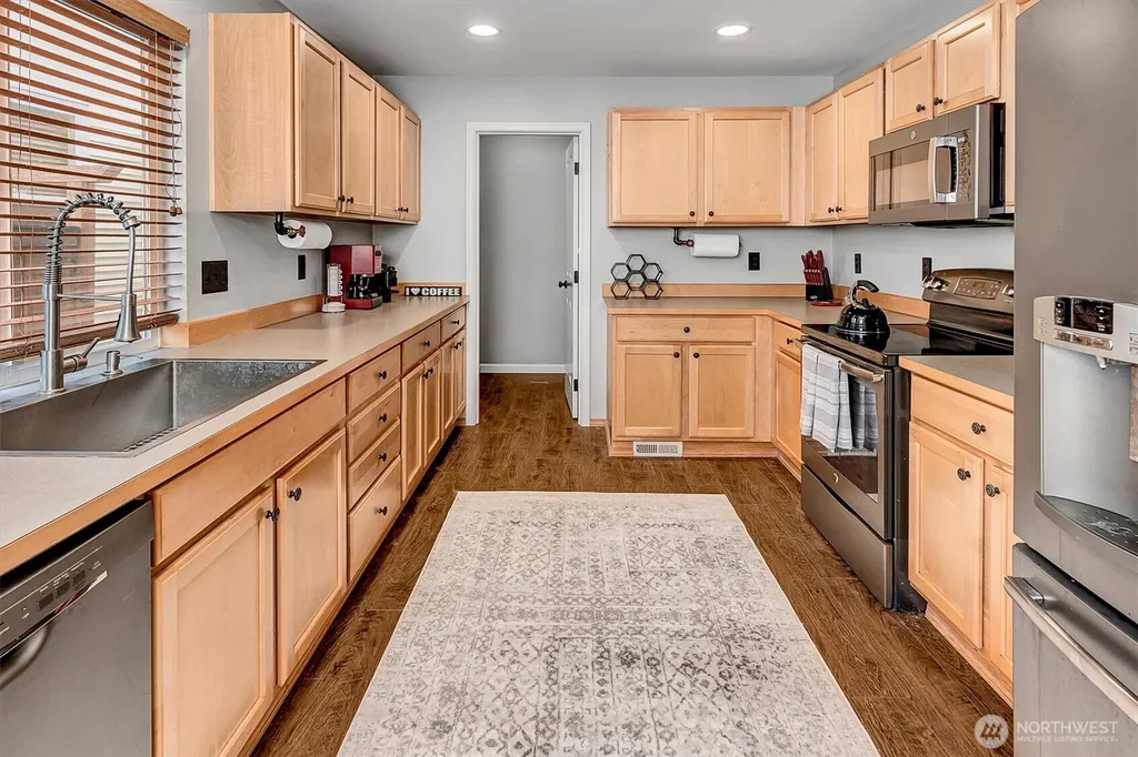 34833 SE Ridge Street Snoqualmie WA 98065