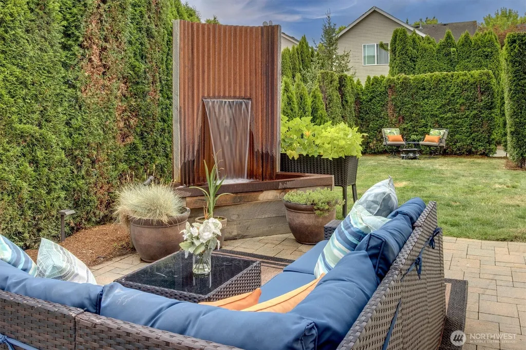 34833 SE Ridge Street Snoqualmie WA 98065