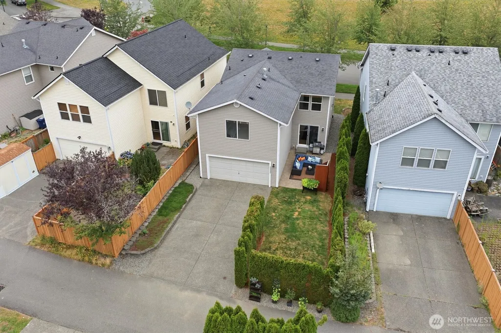 34833 SE Ridge Street Snoqualmie WA 98065
