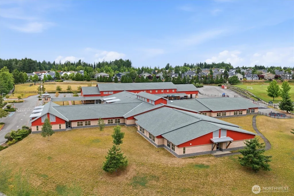 34833 SE Ridge Street Snoqualmie WA 98065