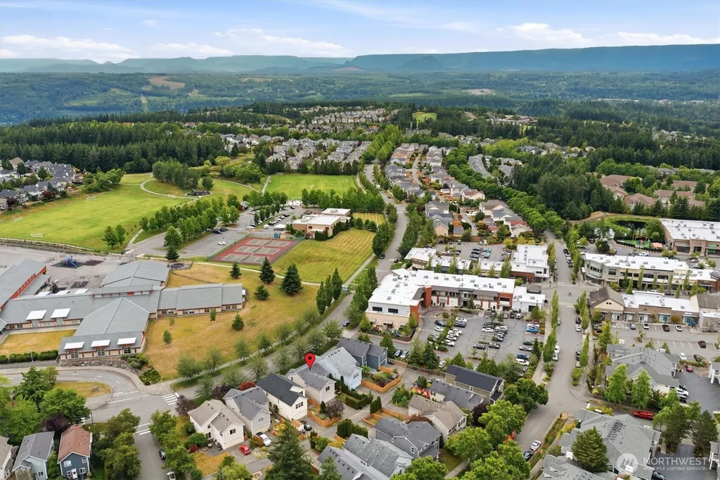 34833 SE Ridge Street Snoqualmie WA 98065