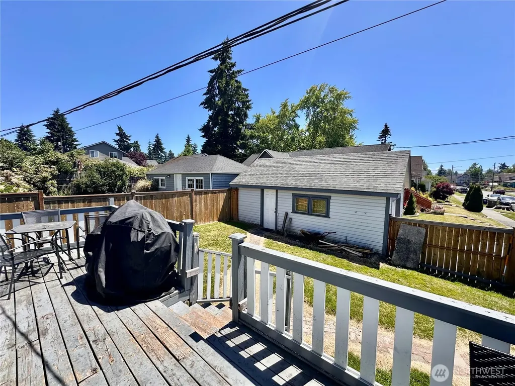 1120 S 56th Street Tacoma WA 98408