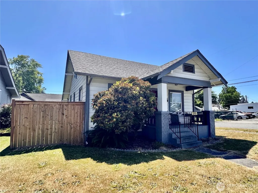 1120 S 56th Street Tacoma WA 98408