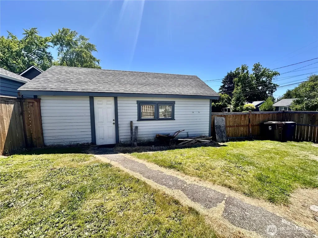 1120 S 56th Street Tacoma WA 98408