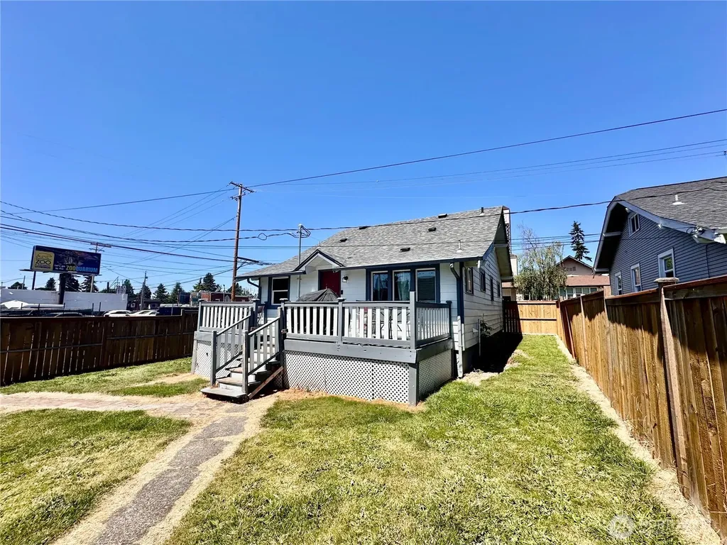 1120 S 56th Street Tacoma WA 98408